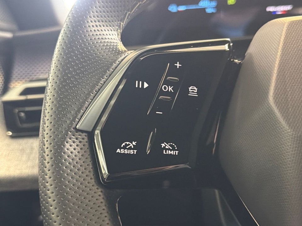 Peugeot e-5008 77 GT Pack 7prs 5d