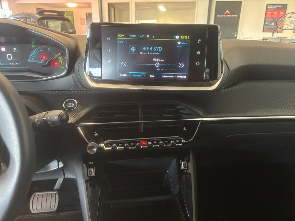 Peugeot e-208 50 Active 5d