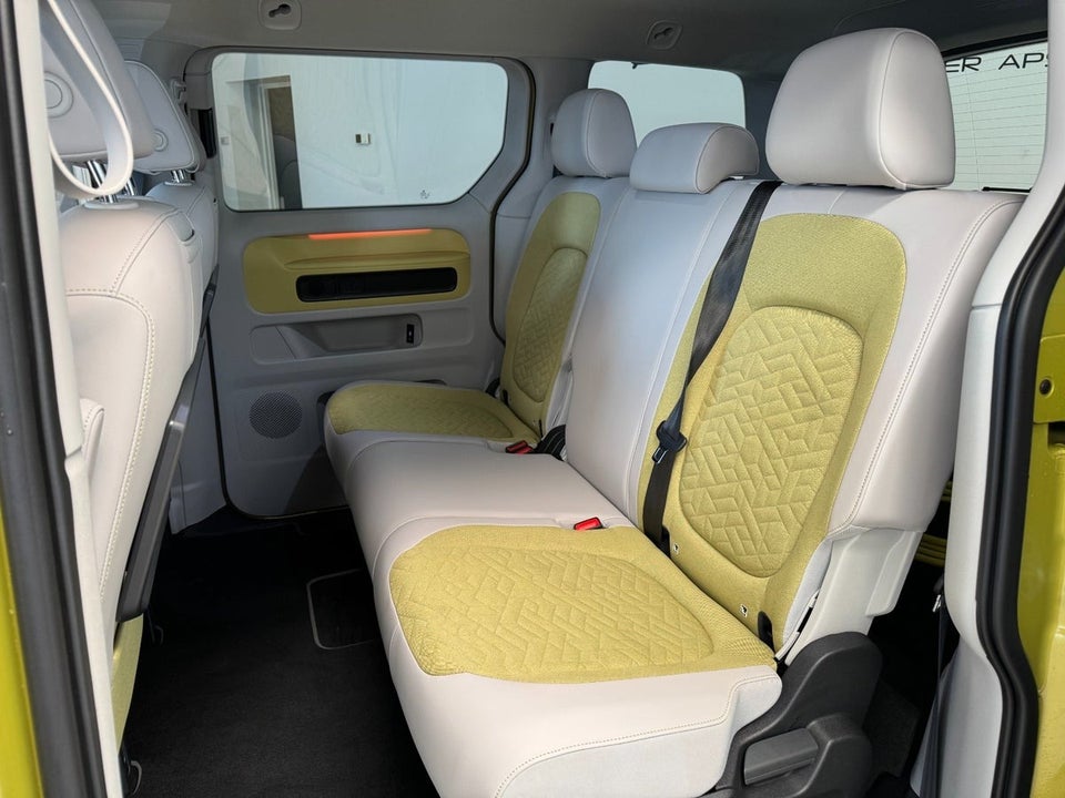 VW ID.Buzz 77 Style SWB 5d