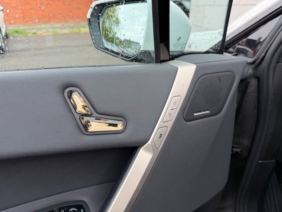 BMW iX xDrive40 Fully Charged 5d