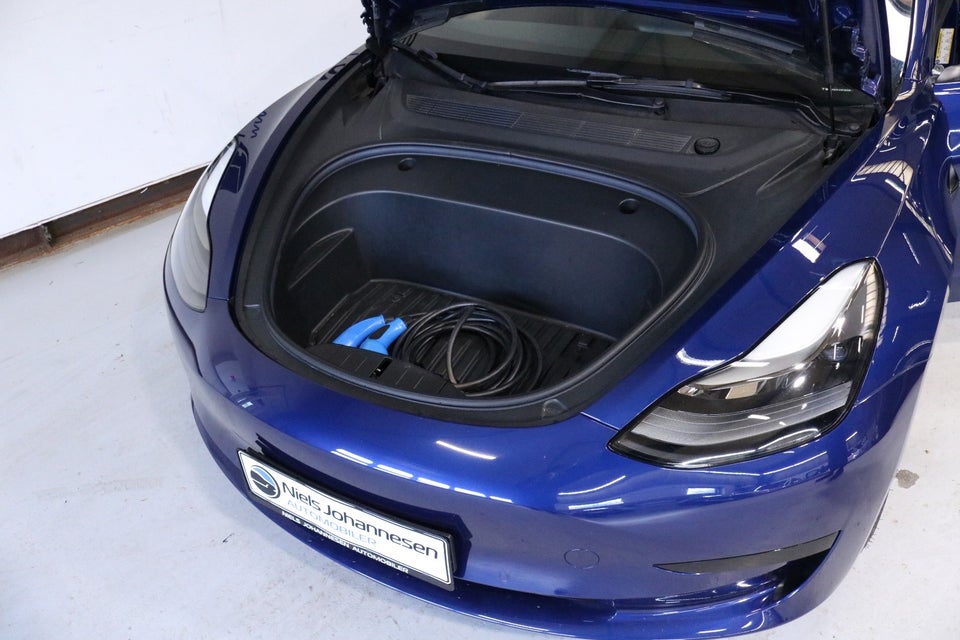 Tesla Model 3 RWD 4d