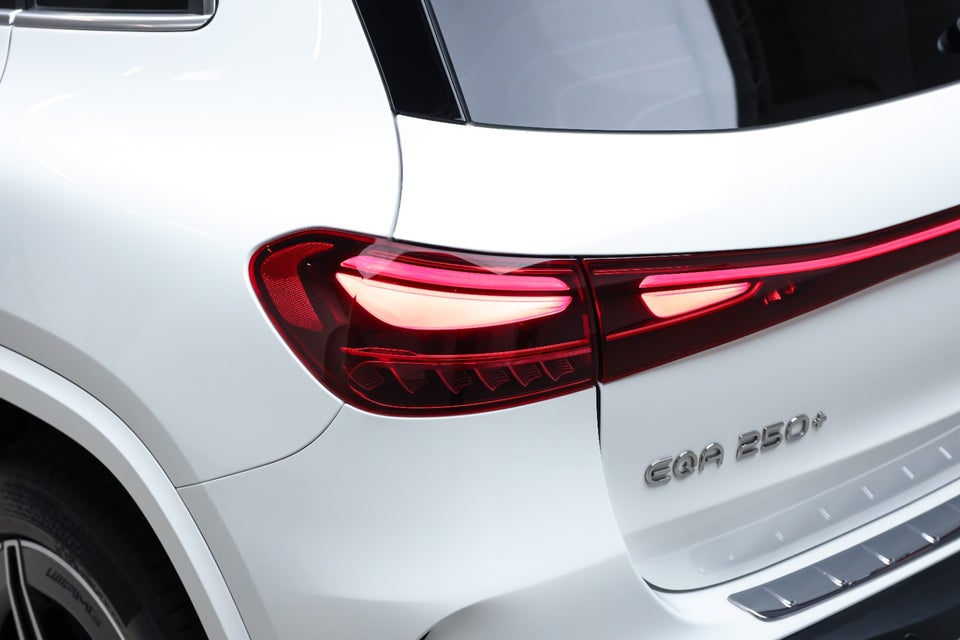 Mercedes EQA250+ AMG Advance 5d