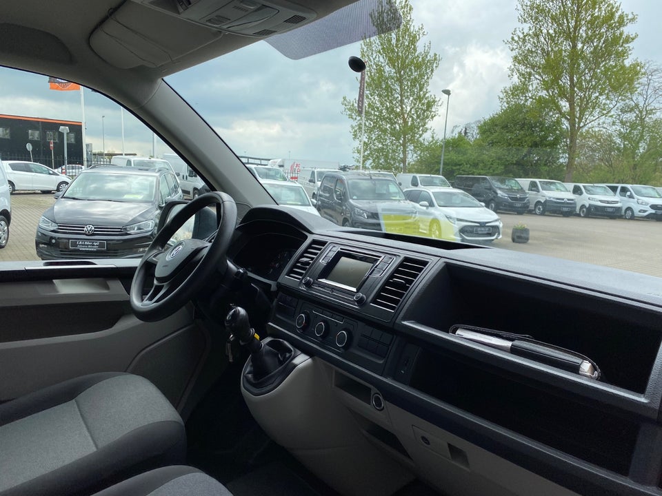 VW Transporter 2,0 TDi 102 Mandskabsvogn 5d