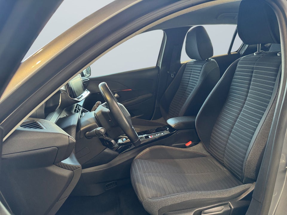 Peugeot e-208 50 Active 5d