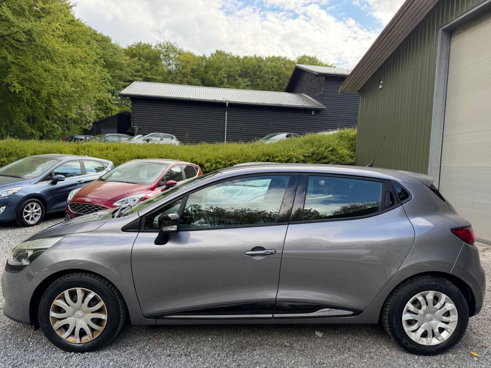 Renault Clio IV 1,2 16V Expression Sport Tourer 5d