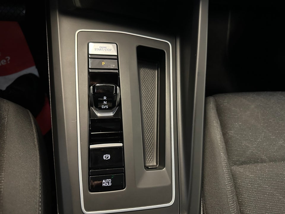 VW Golf VIII 1,5 eTSi 150 Life DSG 5d