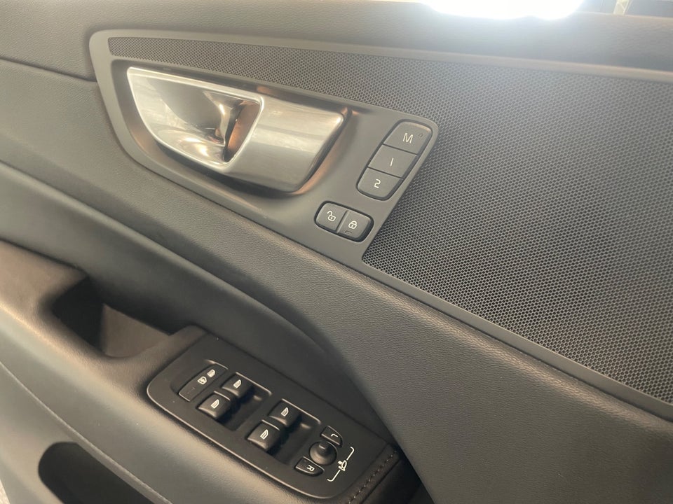 Volvo XC60 2,0 T6 ReCharge Plus Bright aut. AWD 5d