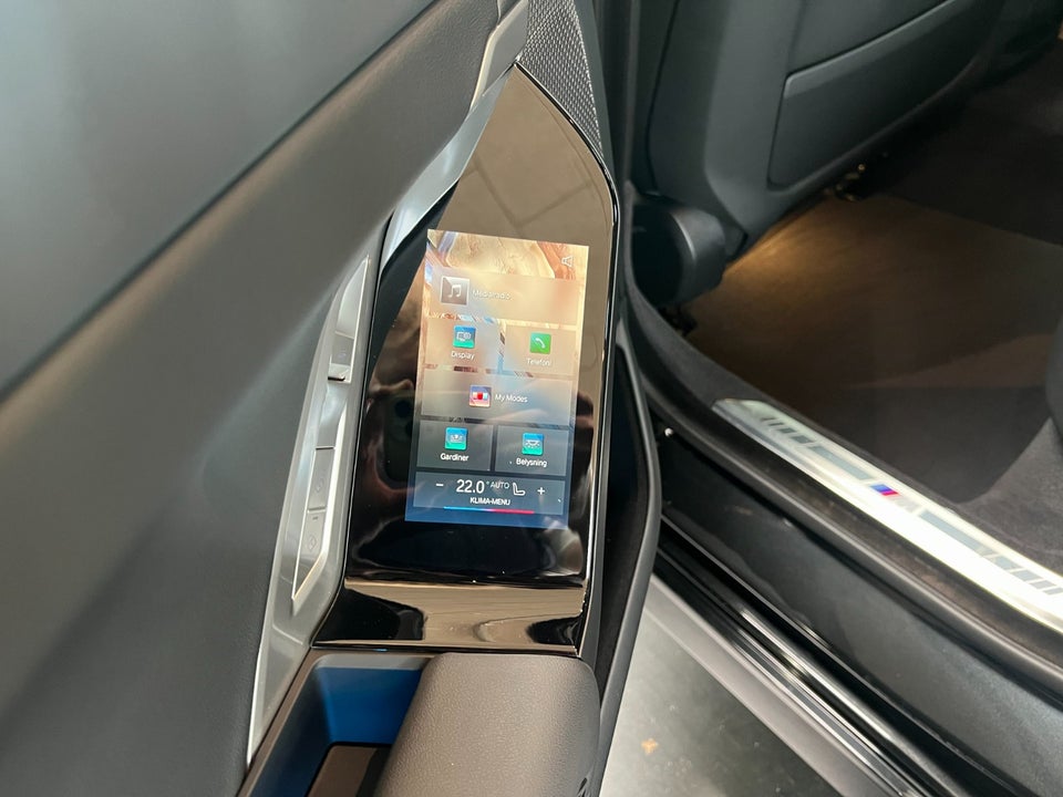 BMW i7 eDrive50 M-Sport 4d