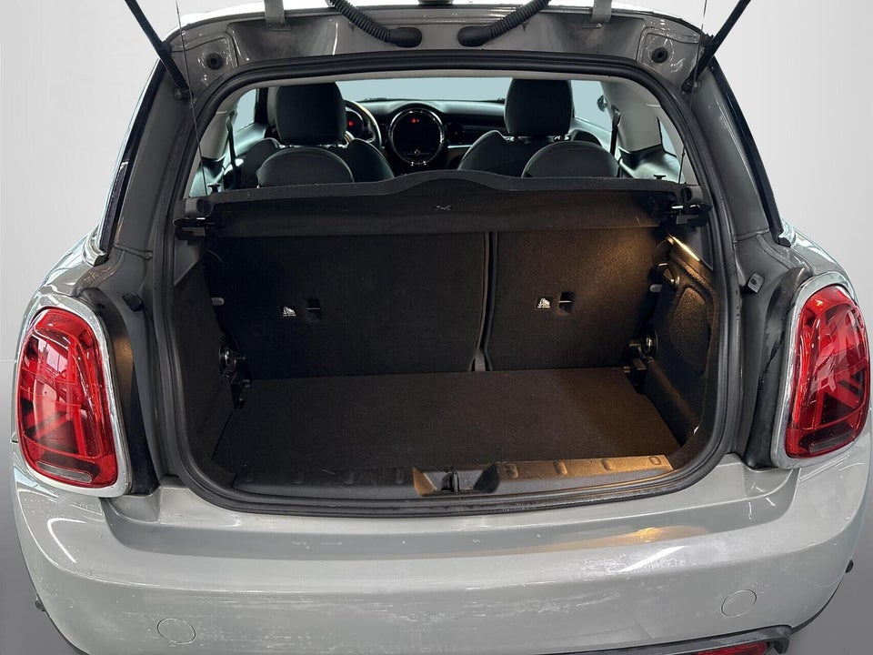 MINI Cooper SE Classic Trim 3d