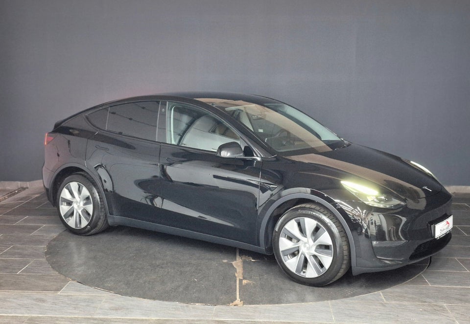 Tesla Model Y Long Range AWD 5d