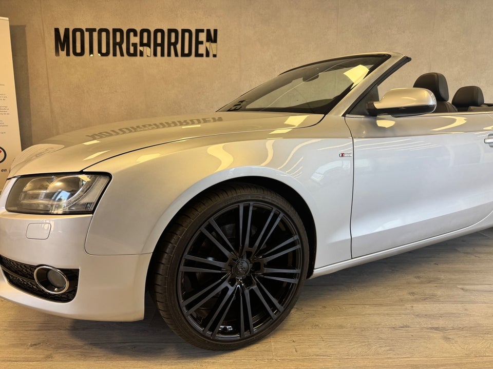 Audi A5 2,0 TFSi 211 Cabriolet quattro S-tr. 2d
