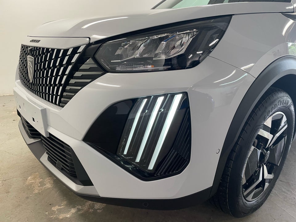 Peugeot 2008 1,2 PureTech 130 Allure EAT8 5d