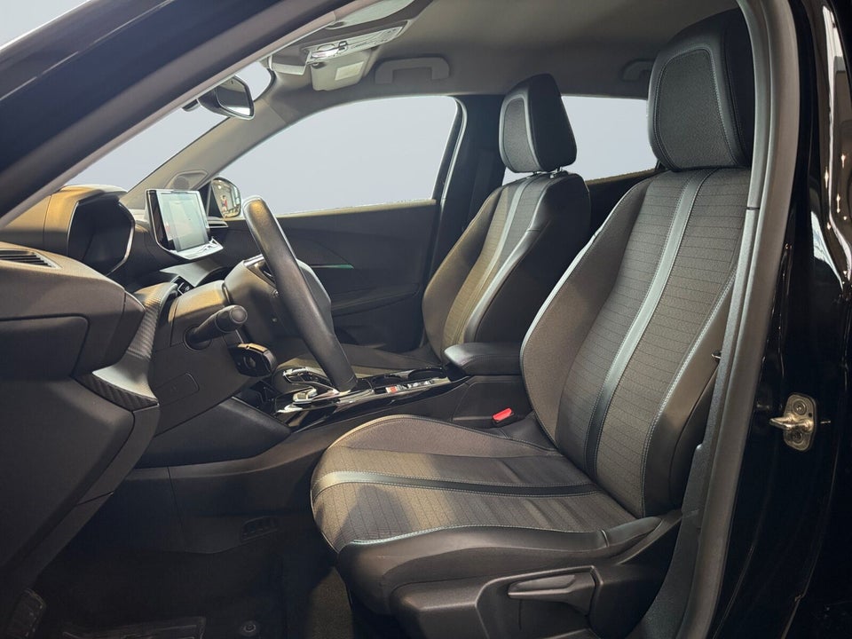 Peugeot e-2008 50 Allure 5d