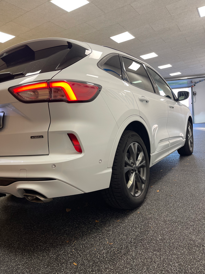 Ford Kuga 2,5 HEV ST-Line X CVT 5d