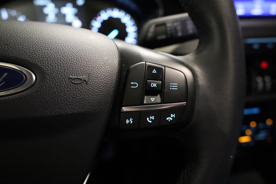 Ford Focus 1,5 EcoBlue Titanium Business stc. aut. 5d