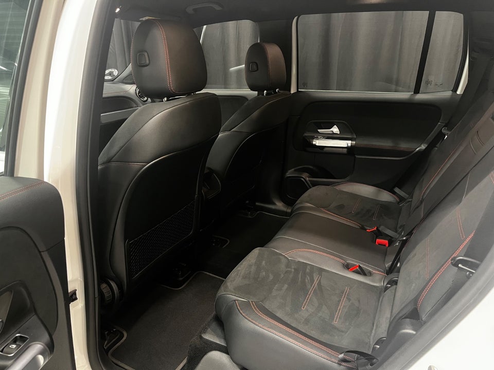 Mercedes EQB250 AMG Line 5d