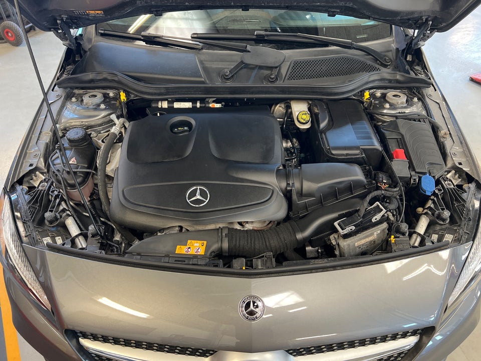 Mercedes A200 1,6 Final Edition AMG Line aut. 5d