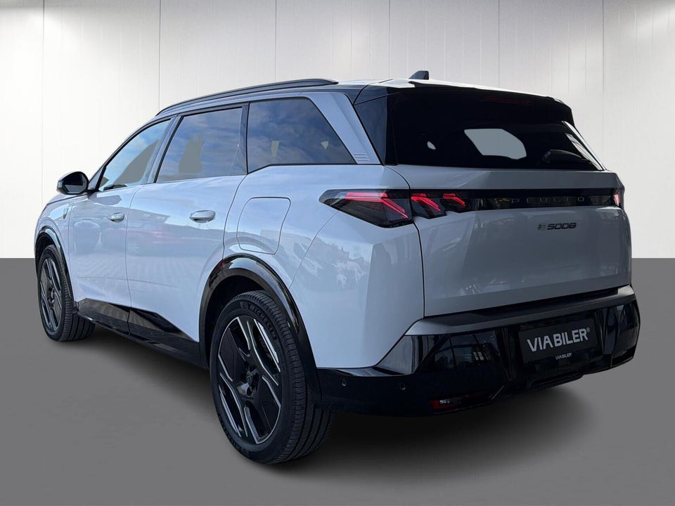 Peugeot e-5008 77 GT Pack 7prs 5d