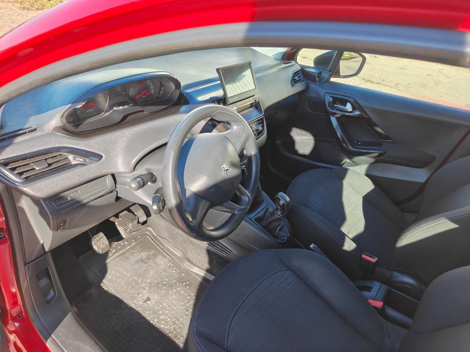 Peugeot 208 1,0 VTi Active 5d