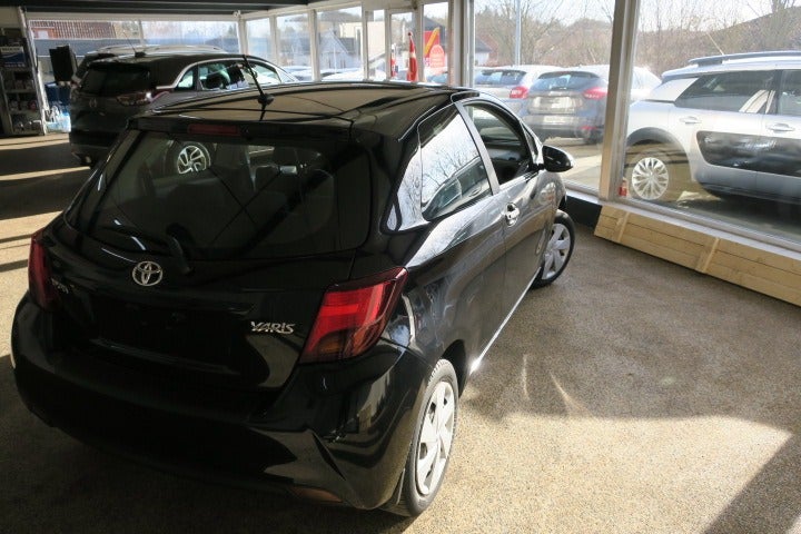 Toyota Yaris 1,0 VVT-i T1 3d