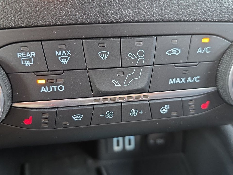 Ford Focus 1,0 EcoBoost mHEV ST-Line X 5d