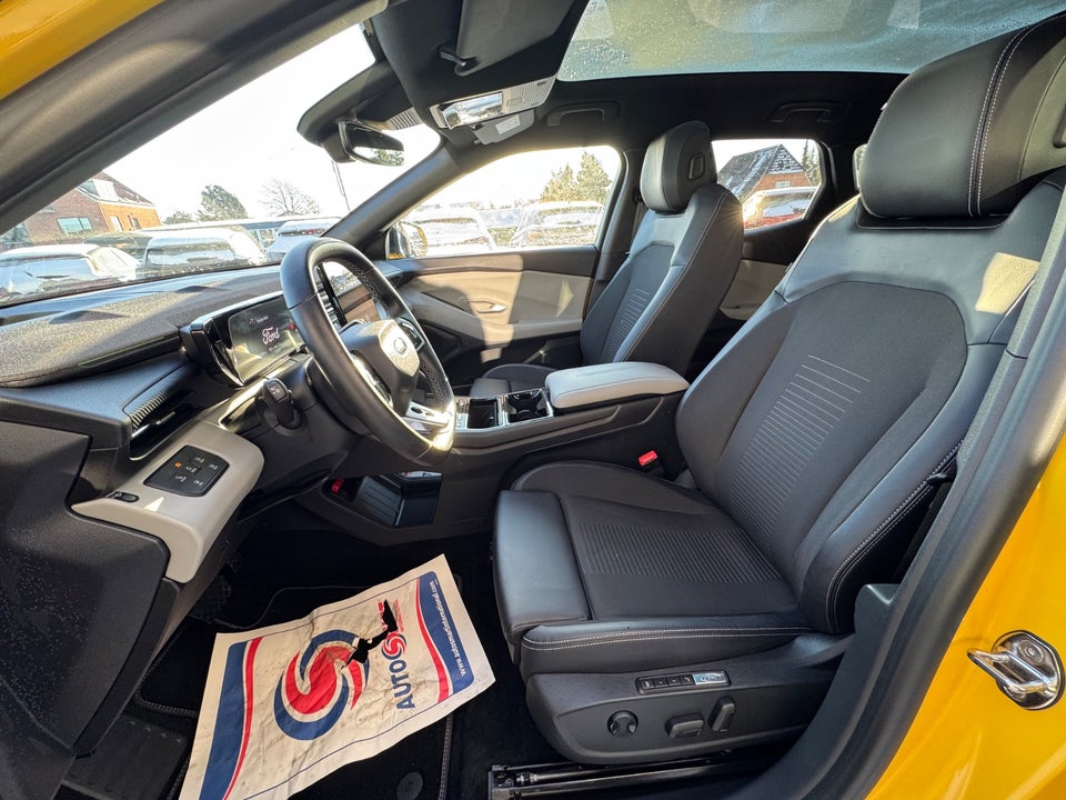 Ford Capri 82 Premium Extended Range 5d