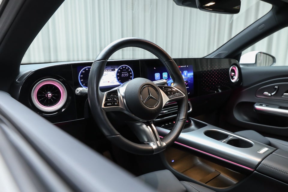 Mercedes CLA250+ electric Progressive Premium 4d