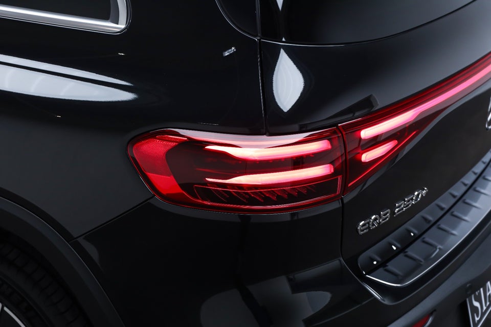Mercedes EQB250+ AMG Premium 5d