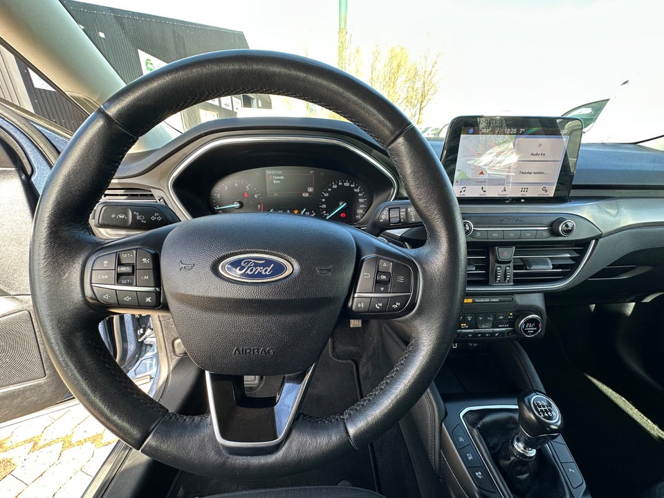 Ford Focus 1,0 EcoBoost Titanium Business Van 5d