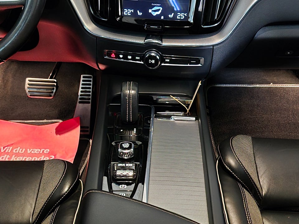 Volvo XC60 2,0 T6 ReCharge R-Design aut. AWD 5d