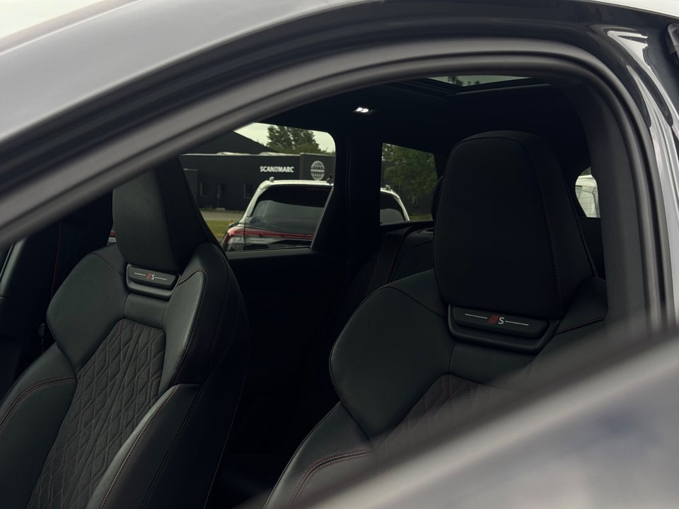 Audi Q6 e-tron Edition One S-line quattro 5d