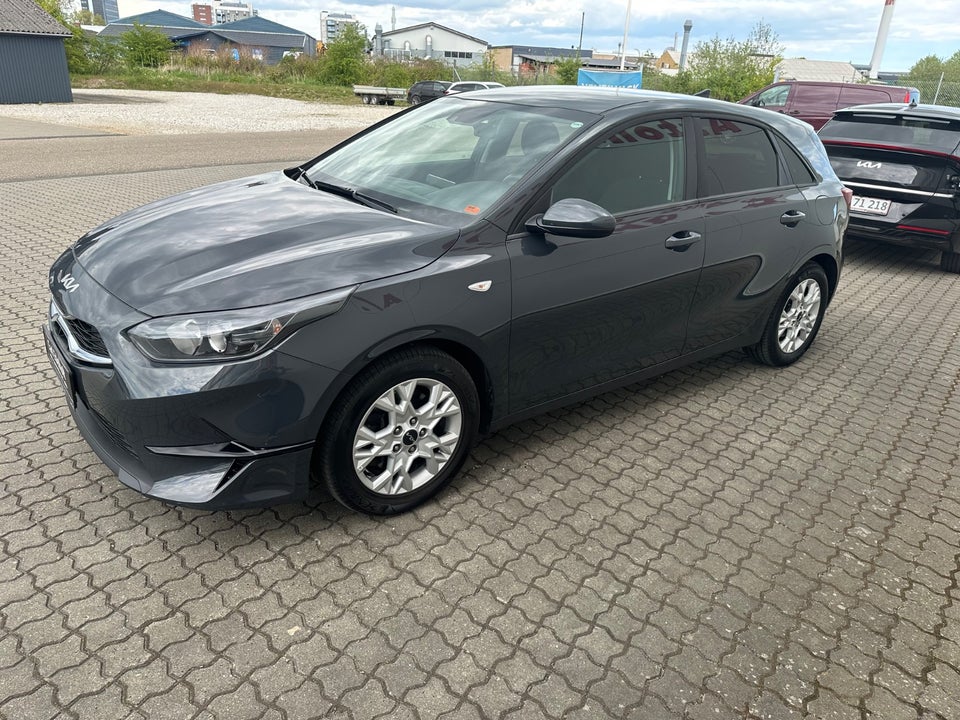 Kia Ceed 1,0 T-GDi Prestige 5d