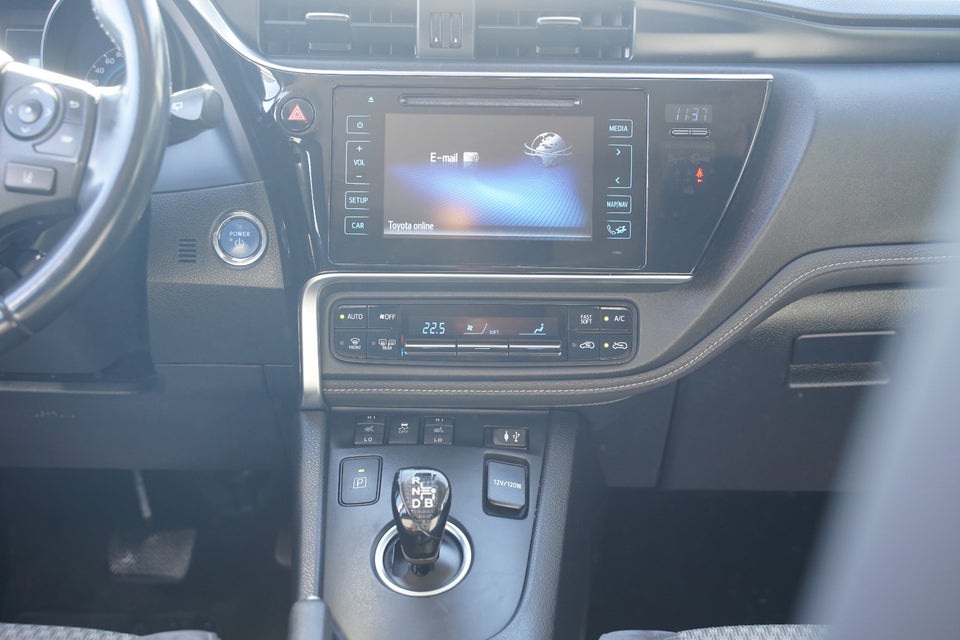 Toyota Auris 1,8 Hybrid H2 Style Touring Sports CVT 5d