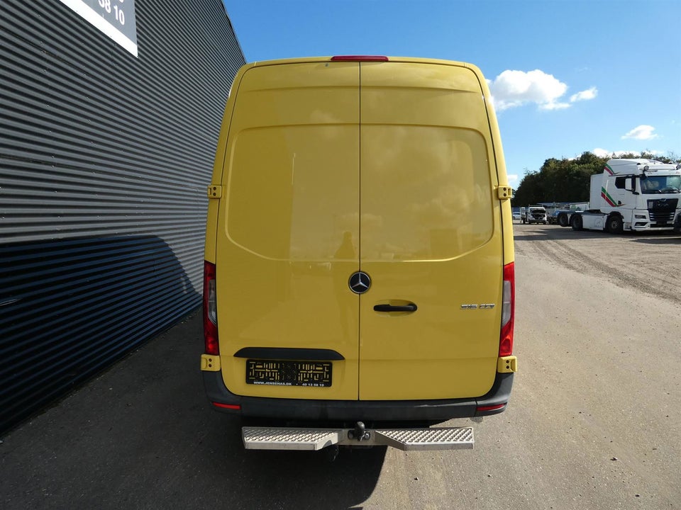 Mercedes Sprinter 316 2,2 CDi A2 Kassevogn RWD