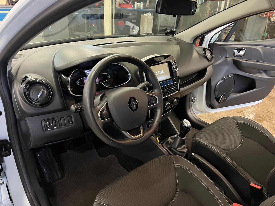 Renault Clio IV 0,9 TCe 75 Zen 5d