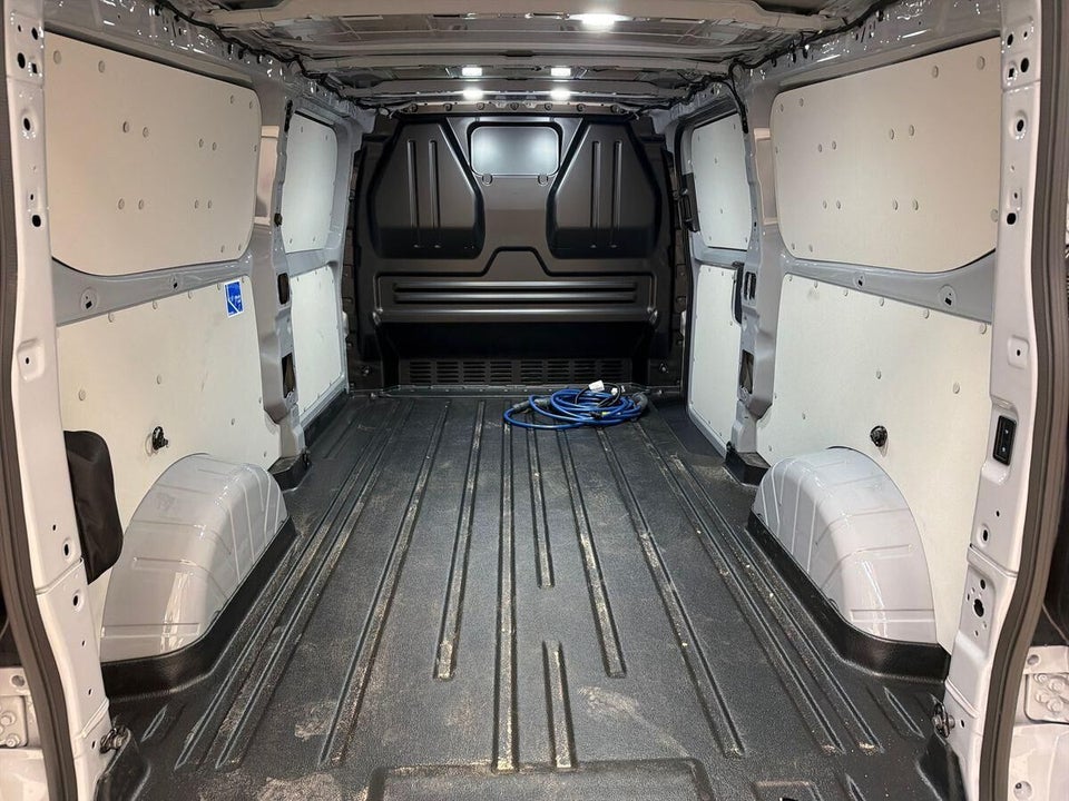 Ford E-Transit Custom 340L 64 Limited