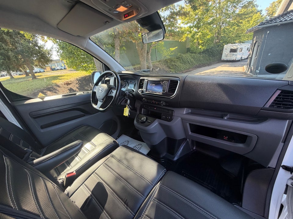 Toyota ProAce 2,0 D 180 Long Comfort One aut. 6d
