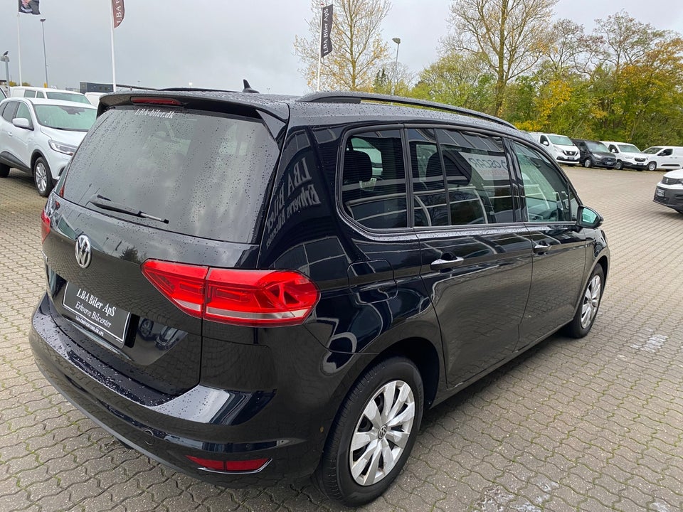 VW Touran 2,0 TDi 115 Comfortline DSG Van 5d