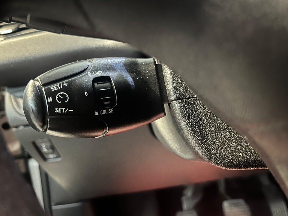 Peugeot 208 1,2 VTi Active 5d