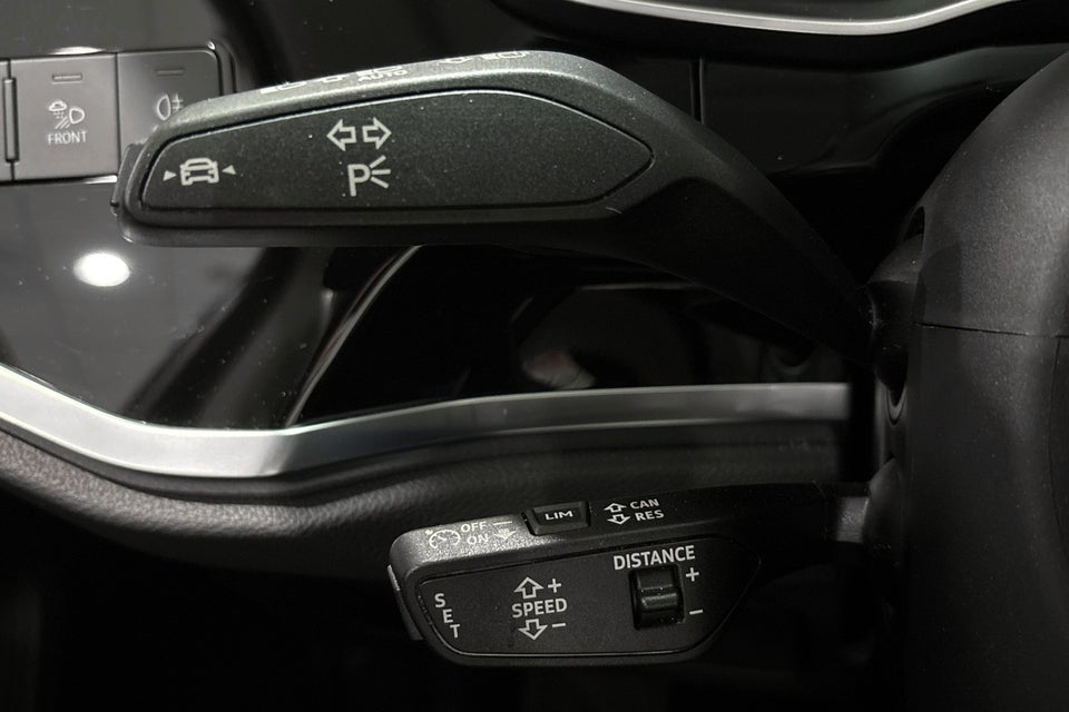 Audi Q3 45 TFSi e Attitude plus S-tr. 5d