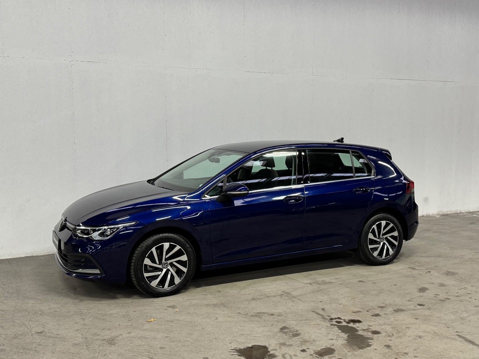 VW Golf VIII 1,4 eHybrid DSG 5d