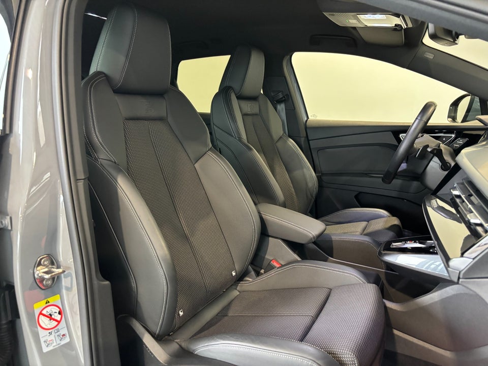 Audi Q4 e-tron 40 S-line 5d