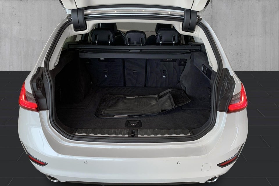 BMW 320d 2,0 Touring Sport Line aut. 5d