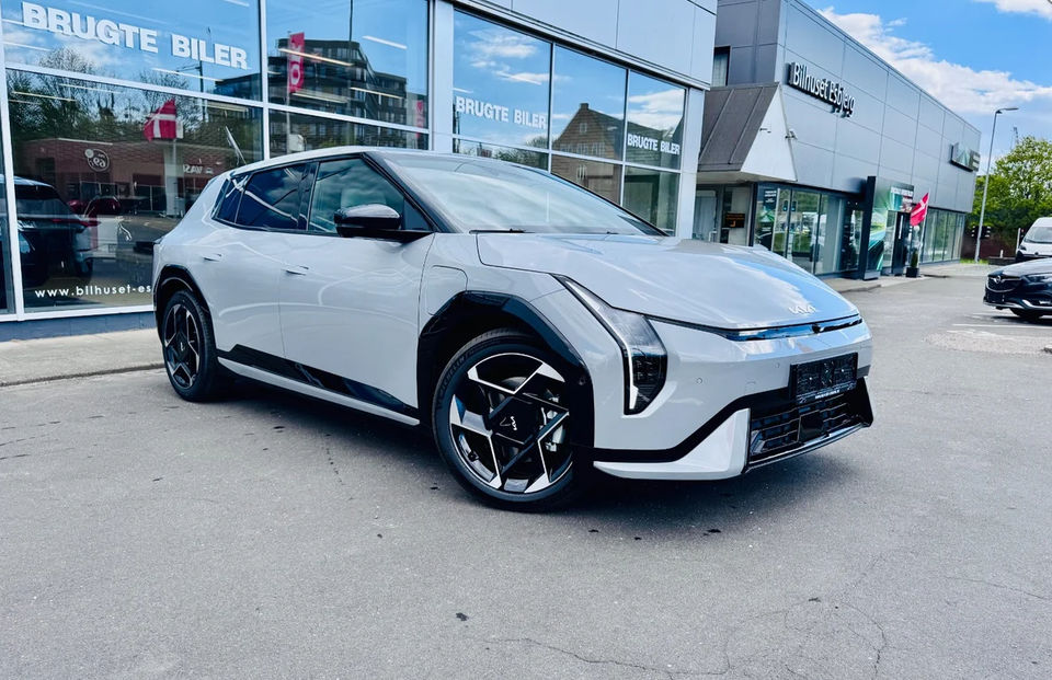 Kia EV4 81 Long Range GT-Line 5d