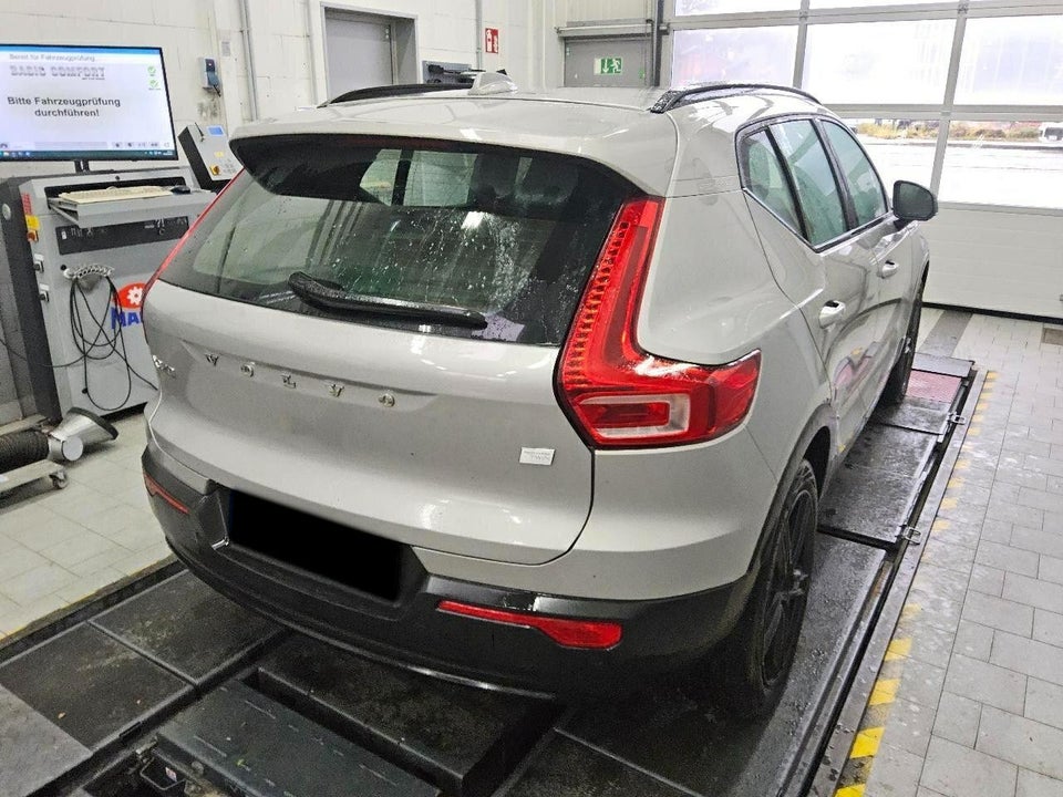 Volvo XC40 ReCharge Twin Plus 5d