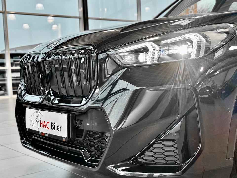 BMW iX1 xDrive30 Fully Charged M-Sport 5d