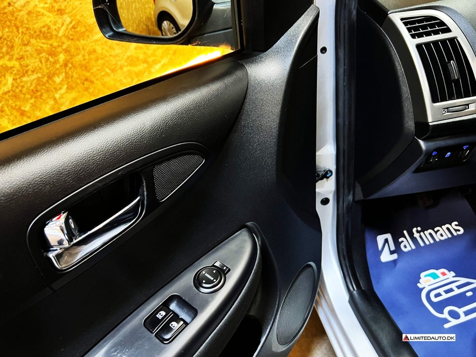 Hyundai i20 1,25 Classic XTR 5d