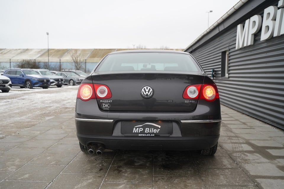 VW Passat 2,0 FSi Comfortline 4d