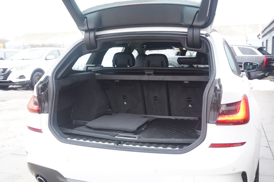 BMW 330i 2,0 Touring M-Sport aut. 5d