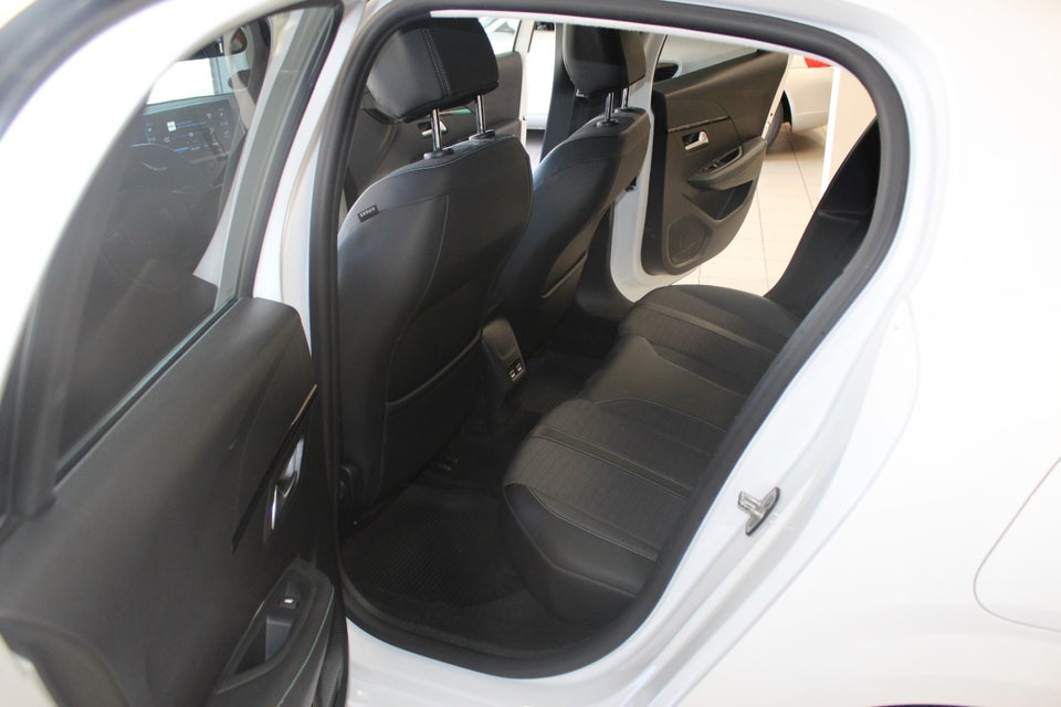 Peugeot 208 1,2 PureTech 100 Platin Sport 5d